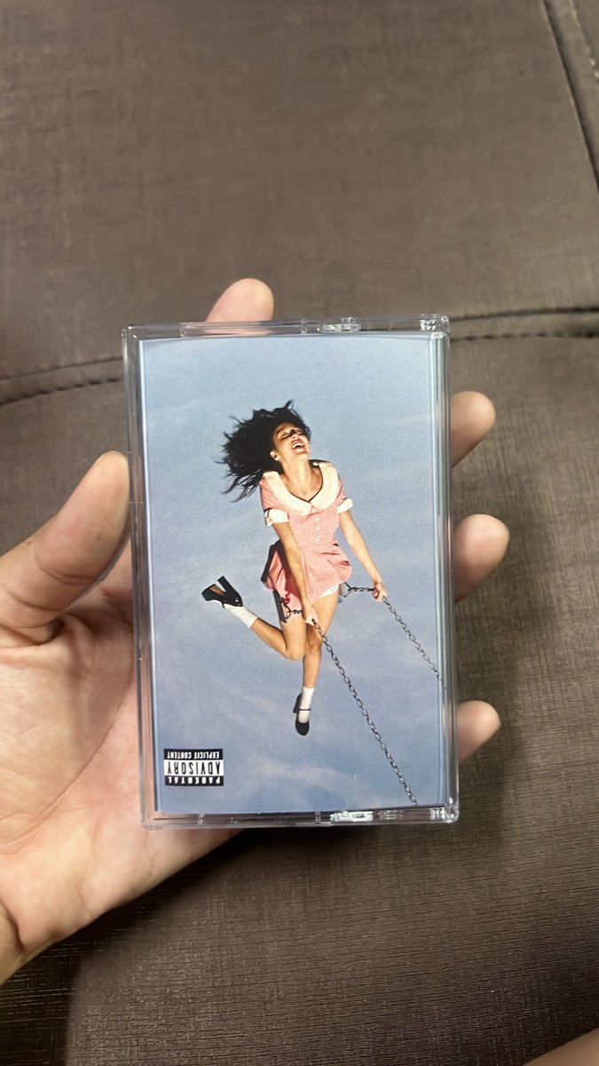 sunoosunjaii's tweet photo. ปล่อยต่อเทป อัลบั้มล่าสุด 1500 รวมส่งค่ะ เค้าเพิ่งได้ของเลย ฝากร้านพรีมาจากเมกาคับ ทักมาขอดูของได้คับ มือ1 #ตลาดนัดolivia #ตลาดนัดOliviaRodrigo #ตลาดนัดเทป https://t.co/8uPp5rotU9