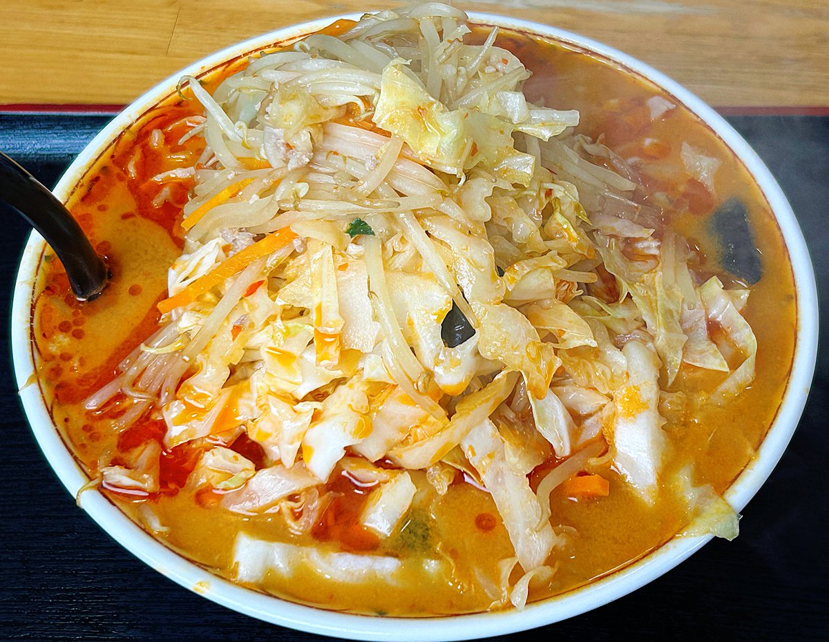 miya380510's tweet photo. デカ盛り『一風亭』味噌タンメン中辛編 【会津若松市ランチ】会津ラーメン
説明不要！衝撃ビジュ！火山！
ウマニッシモ♫

【会津もの】https://t.co/dGoReNhFml

#会津 #会津もの #会津ブログ #一風亭 #味噌タンメン #会津オモウマい店 #会津ランチ #会津ラーメン #会津若松ブログ #会津グルメブログ https://t.co/bDpQN3TCLi
