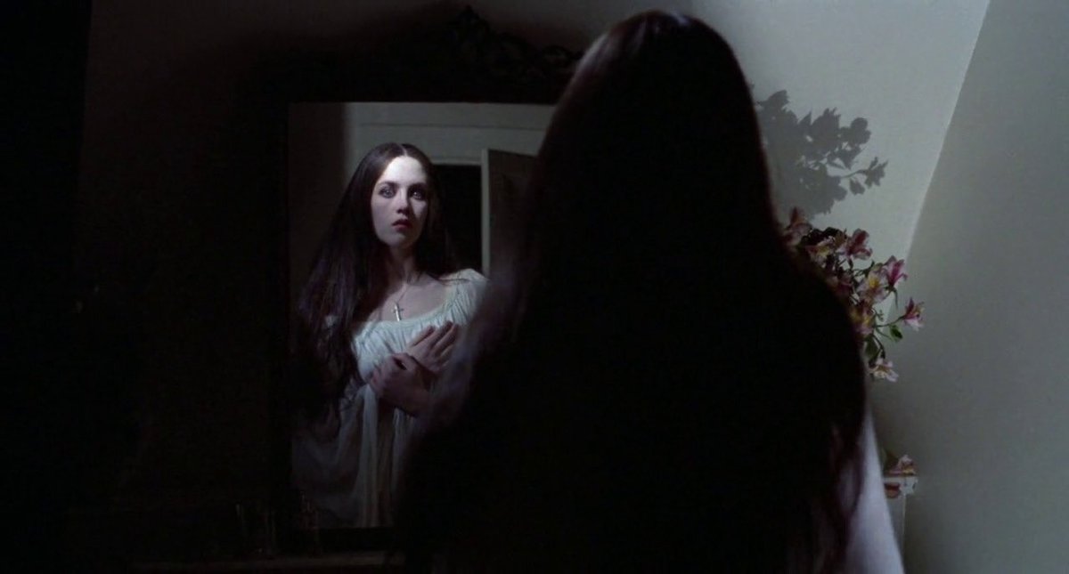 revecinemas's tweet photo. isabelle adjani in nosferatu the vampyre (1979) https://t.co/hPTxAzDyyG