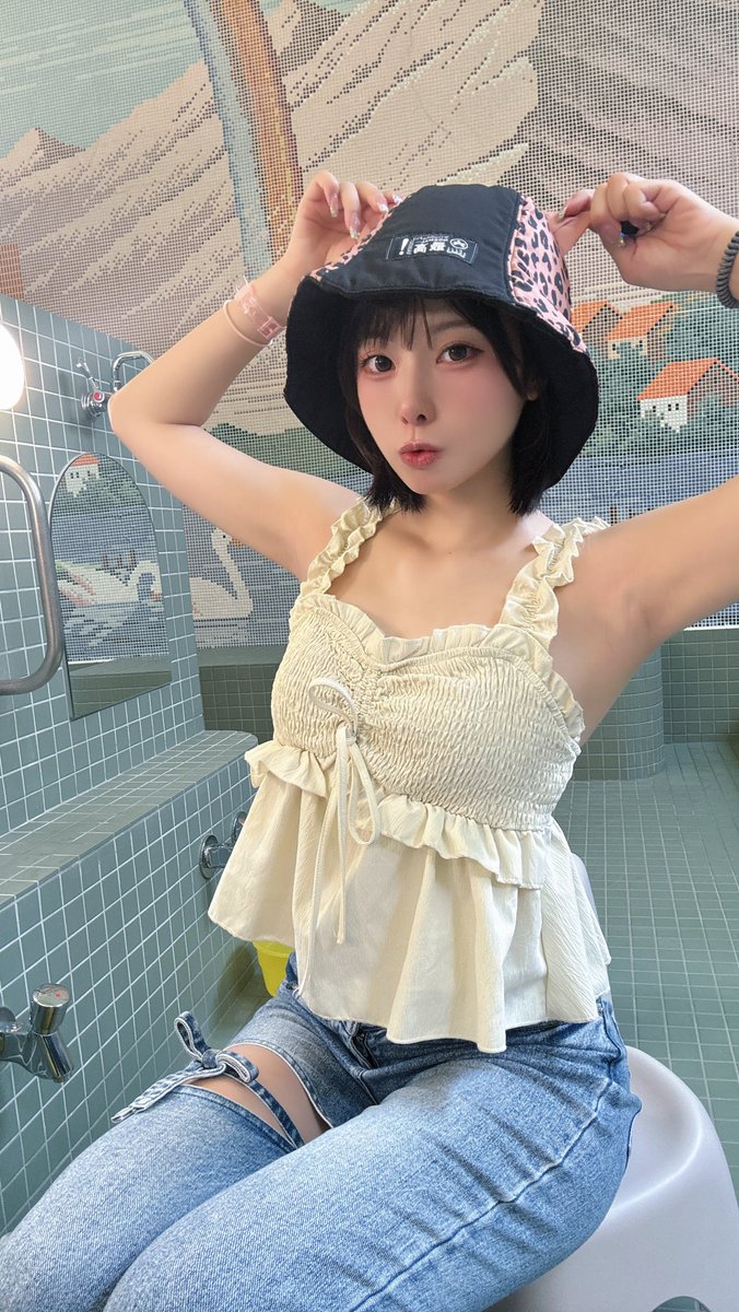 長生まよ🐱🌸さんのエロ画像、2026年07月27日20時20分12秒に投稿