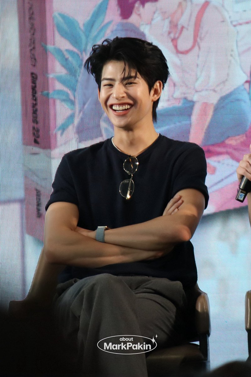 aboutmarkpakin's tweet photo. พี่เผ่าสุดหล่อ รายงานตัวคับ🫡

#mmarkpkk #kkramm
#งานมหกรรมนิยายนานาชาติ2026xMarkOhm https://t.co/lOtAoqt1Jy