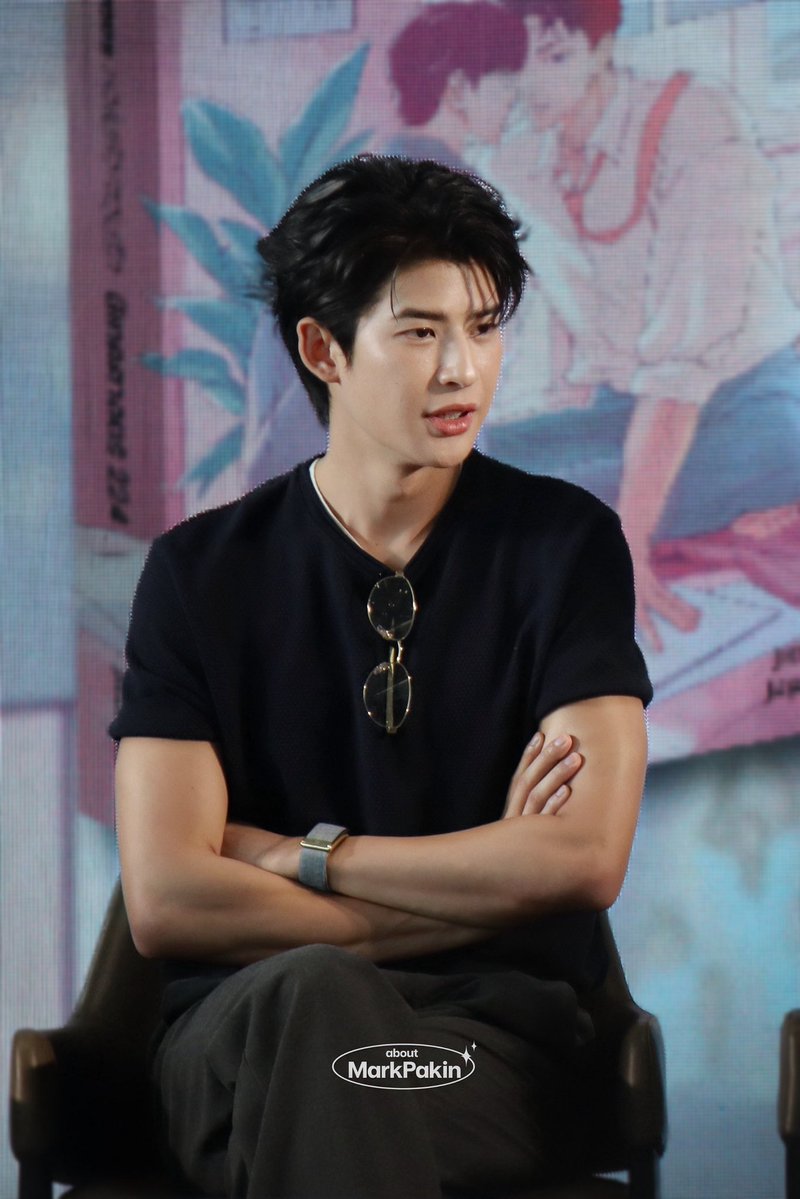 aboutmarkpakin's tweet photo. พี่เผ่าสุดหล่อ รายงานตัวคับ🫡

#mmarkpkk #kkramm
#งานมหกรรมนิยายนานาชาติ2026xMarkOhm https://t.co/lOtAoqt1Jy