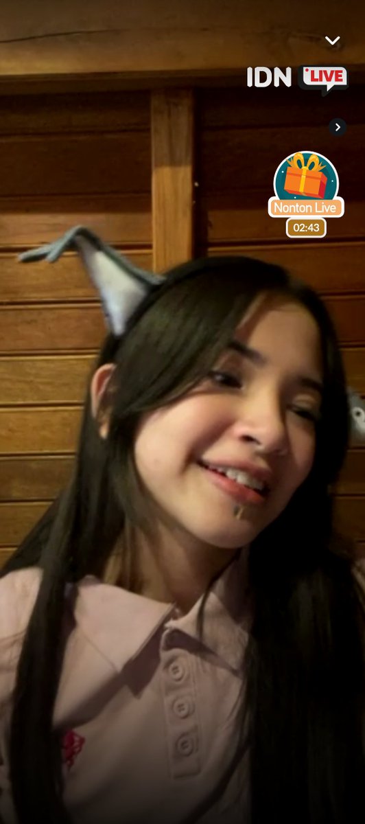 freetzyonly's tweet photo. yang ngelivenya tiba tiba, makasih ya sudah live @.Carissa si INTROVERT 🤭

#CarissTime
#CarissaJKT48 https://t.co/QhFEHiWhYX