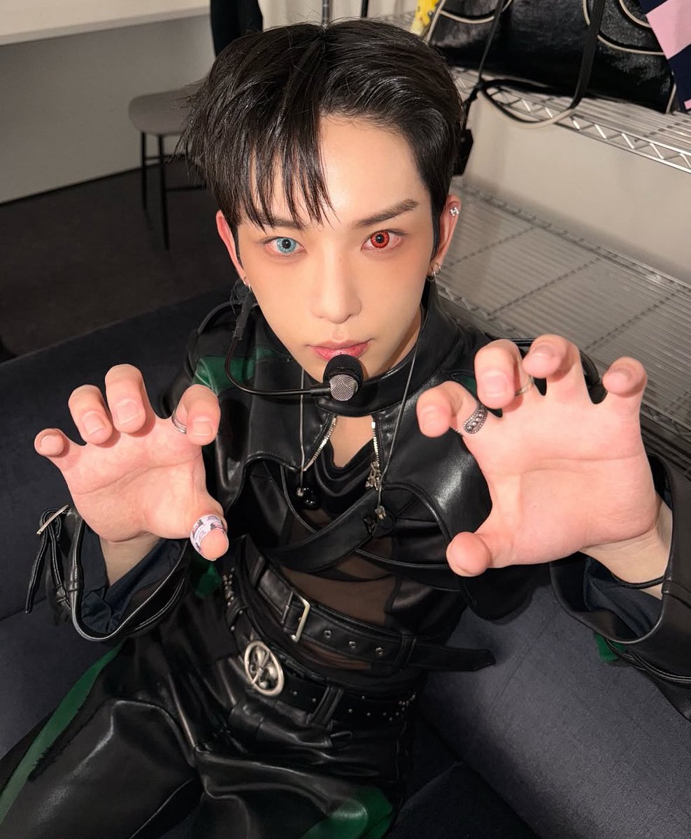 cchocomocha's tweet photo. #andTEAM #HARUA 
🩵👀❤️オッドアイ👀
カッコよすぎる🥹
緊張するから ゆーくん一緒にやって。とか言ってたけど、
オープニングめちゃくちゃカッコ良かったよー！！！
現地で見たかったあああ😭 https://t.co/4oq6u3Nz3J