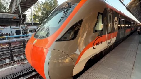 RailAnalysis's tweet photo. #Hirect wins Rs. 60 crore #RCF order for #VandeMetro Propulsion, Traction and TCMS Systems
Read more: https://t.co/WDydlXqEyu
#RailCoachFactory #NamoBharatRapidRail #Trainset #PropulsionSystem #TractionSystem #Contract #Order #TCMS #Maintenance #Technology #RailAnalysis https://t.co/4FY5cQ2qvK