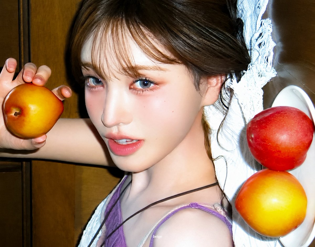beige07's tweet photo. 260727 #리즈 #LIZ https://t.co/apJg7Z5pOp