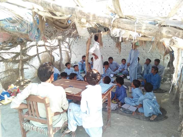 DeanMarkus4's tweet photo. It's difficult to ignore the education crisis in #Balochistan. UNICEF estimates 3.5 million children (ages 5–16) are out of school in the province—roughly 69% of school-age children.
1/

@Mariamistan @FaridaBaloch_ @DureshewarB https://t.co/ocfYys8yZP