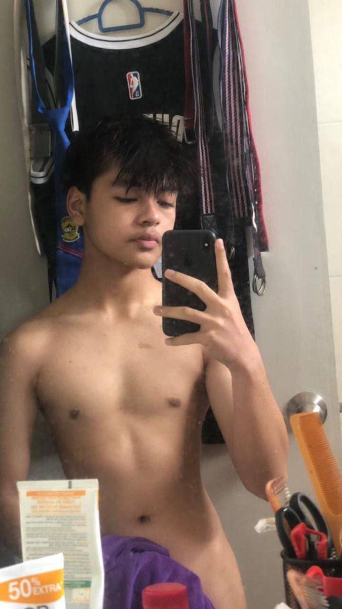ashucuk's tweet photo. Anak ikan jambu🍐 batang tebal 🍌 janji pancut nak full pm rt open channel https://t.co/5V7JEnczex https://t.co/ofiEEFln4W