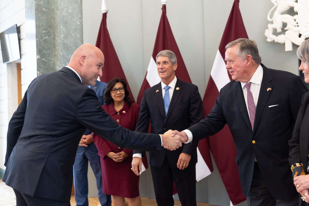 USEmbassyRiga's tweet photo. A bipartisan delegation of U.S. Members of Congress spent the day in Riga meeting Latvian leaders and learning more about the history behind Latvia’s enduring commitment to freedom. 🇺🇸🇱🇻
 
Led by Congressman Ken Calvert, Chairman of the House Appropriations Subcommittee on Defense, the delegation met with Prime Minister Andris Kulbergs, Minister of Defense Raivis Melnis, Foreign Minister Baiba Braže, and senior members of the Saeima to discuss the strong U.S.-Latvia defense relationship and the military, political, and economic issues shaping regional security. At the Museum of the Occupation of Latvia, Members also reflected on the history that continues to shape Latvia’s resilience and commitment to freedom. #USLatvia #StrongerTogether