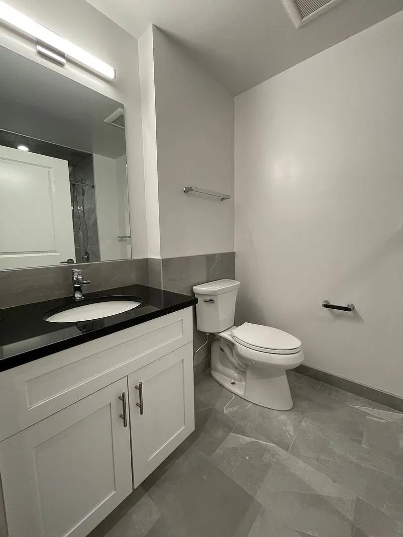 CaganManagement's tweet photo. 📍1730 W Greenleaf Ave 📍

🔑 Rogers Park neighborhood
🔑 Modern 1 bedroom apartment
🔑 Stainless steel appliances + dishwasher
🔑 In-unit washer/dryer
🔑 Central heat &amp; A/C
🔑 Single elevator
🔑 Pet friendly

📱 (618) 677-5728 (call/text)
✉️ cagan.rogerspark@rentlife.com https://t.co/uj3DvJNWjc