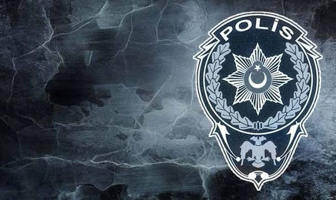 Yhsgihtholsun's tweet photo. #PolisGeçinemiyor
Polislerimizin sorunlarına çözüm  :

✅ Sendika hakkı
✅ Ücretsiz ek mesai kalmasın 
✅ 160 saat üzeri ek mesai ücreti
✅ Gece ve resmi tatil mesai farkı
✅ 2. şark ve rotasyon kaldırılsın
✅ Emeklilik süreleri duzenlensin https://t.co/5FDLBggZ5e