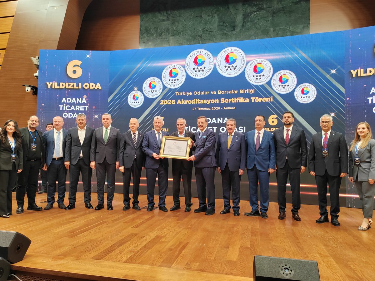 adanaticodasi's tweet photo. Adana Ticaret Odası olarak, üyelerimize sunduğumuz hizmet kalitesini uluslararası standartlarda bir kez daha tescillemenin gururunu yaşıyoruz.

Odamız, Türkiye Odalar ve Borsalar Birliği 2026 Akreditasyon Sertifika Töreni kapsamında 6 Yıldızlı Akreditasyon Belgesi'ni almaya hak kazandı.

Belgemiz; Ticaret Bakanımız Sayın Ömer Bolat ile TOBB Başkanımız Sayın M. Rifat Hisarcıklıoğlu'nun teşrifleriyle düzenlenen törende takdim edildi.

Törene Yönetim Kurulu Başkanımız Yücel Bayram, Yönetim Kurulu Sayman Üyemiz Mustafa Yazdıçutan, Yönetim Kurulu Üyelerimiz Cengiz Yılmaz, Fatih İspir, Kazım Bozan ve Vedat Gizer, Genel Sekreterimiz Barış Gökhan Topal ile Meclis Üyemiz Aycan Aktürk katıldı.

Bu önemli başarı; üyelerimize daha kaliteli, daha etkin ve sürdürülebilir hizmet sunma anlayışımızın bir göstergesi olup, Adana iş dünyasına değer katma hedefimiz doğrultusunda çalışmalarımıza aynı kararlılıkla devam edeceğiz.

#AdanaTicaretOdası