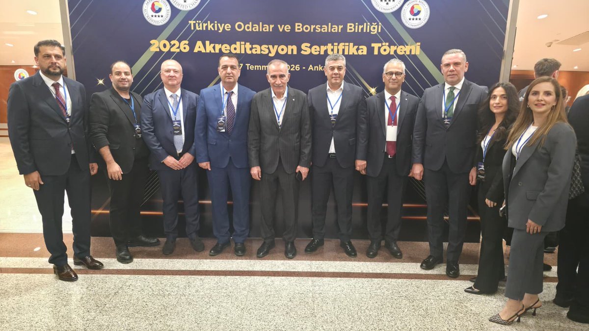 adanaticodasi's tweet photo. Adana Ticaret Odası olarak, üyelerimize sunduğumuz hizmet kalitesini uluslararası standartlarda bir kez daha tescillemenin gururunu yaşıyoruz.

Odamız, Türkiye Odalar ve Borsalar Birliği 2026 Akreditasyon Sertifika Töreni kapsamında 6 Yıldızlı Akreditasyon Belgesi'ni almaya hak kazandı.

Belgemiz; Ticaret Bakanımız Sayın Ömer Bolat ile TOBB Başkanımız Sayın M. Rifat Hisarcıklıoğlu'nun teşrifleriyle düzenlenen törende takdim edildi.

Törene Yönetim Kurulu Başkanımız Yücel Bayram, Yönetim Kurulu Sayman Üyemiz Mustafa Yazdıçutan, Yönetim Kurulu Üyelerimiz Cengiz Yılmaz, Fatih İspir, Kazım Bozan ve Vedat Gizer, Genel Sekreterimiz Barış Gökhan Topal ile Meclis Üyemiz Aycan Aktürk katıldı.

Bu önemli başarı; üyelerimize daha kaliteli, daha etkin ve sürdürülebilir hizmet sunma anlayışımızın bir göstergesi olup, Adana iş dünyasına değer katma hedefimiz doğrultusunda çalışmalarımıza aynı kararlılıkla devam edeceğiz.

#AdanaTicaretOdası