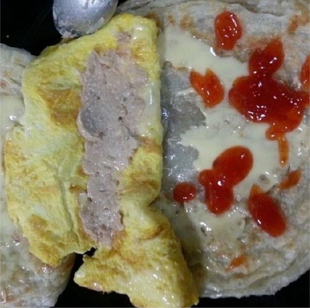 VoidR_Acts's tweet photo. Jefe bien perfumado, bañado y sexy, pidan un deseo. Estoy despierto desde las 5 am, pero recién soy libre, acá tienen un desayuno preparado con amor y mucho cariño. 🥰

El viernes no pude venir porque estaba malito, cositas que suceden… Hoy sí les haré su simulador.

— 🐦‍⬛ https://t.co/4LWGwQAr6w