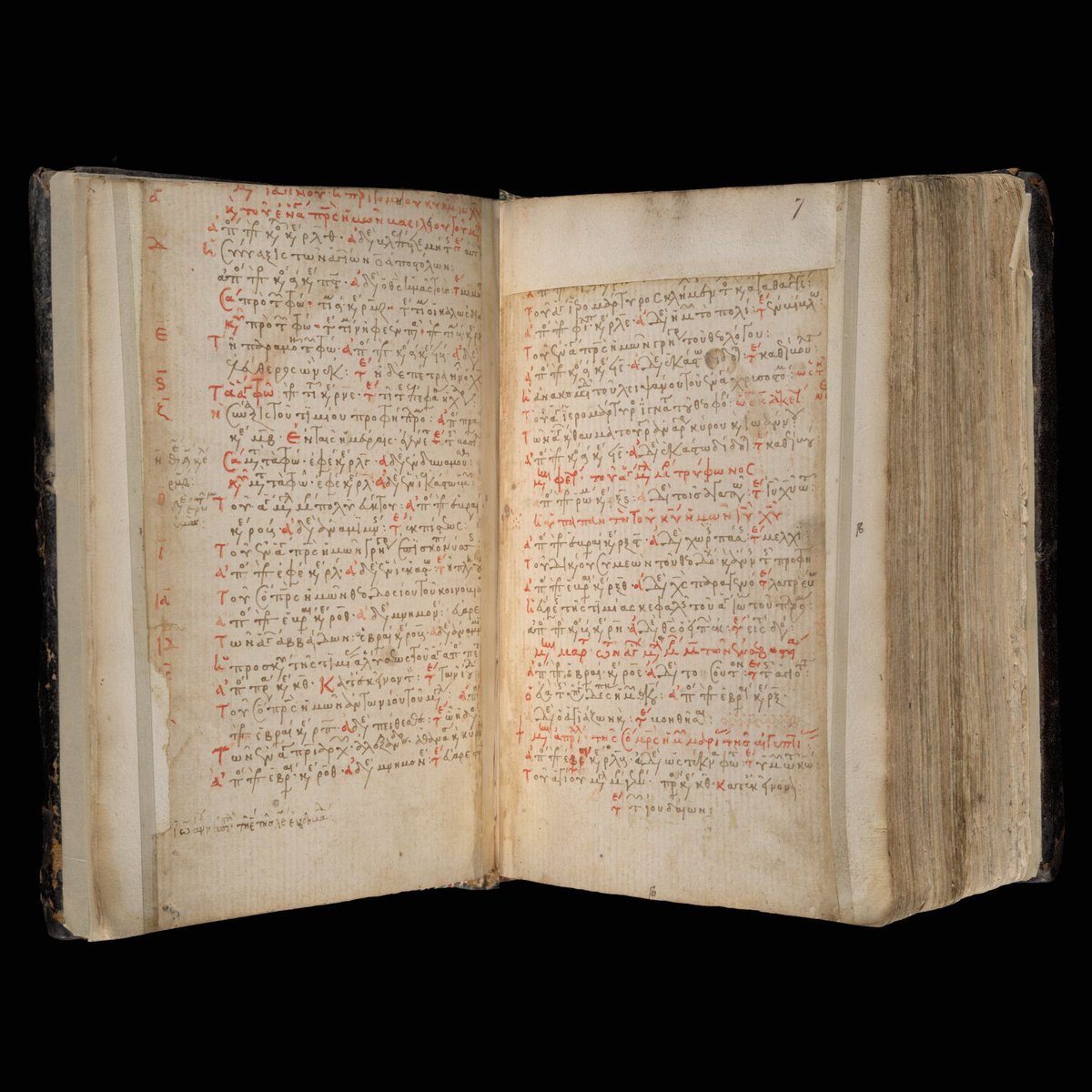 CSNTM's tweet photo. #ManuscriptMonday GA 216 is a fourteenth-century Greek minuscule manuscript containing Acts, the Pauline Epistles, and the Catholic Epistles. 

Explore more images: https://t.co/HRX7lXeTAy https://t.co/rGSc3z8Sx5