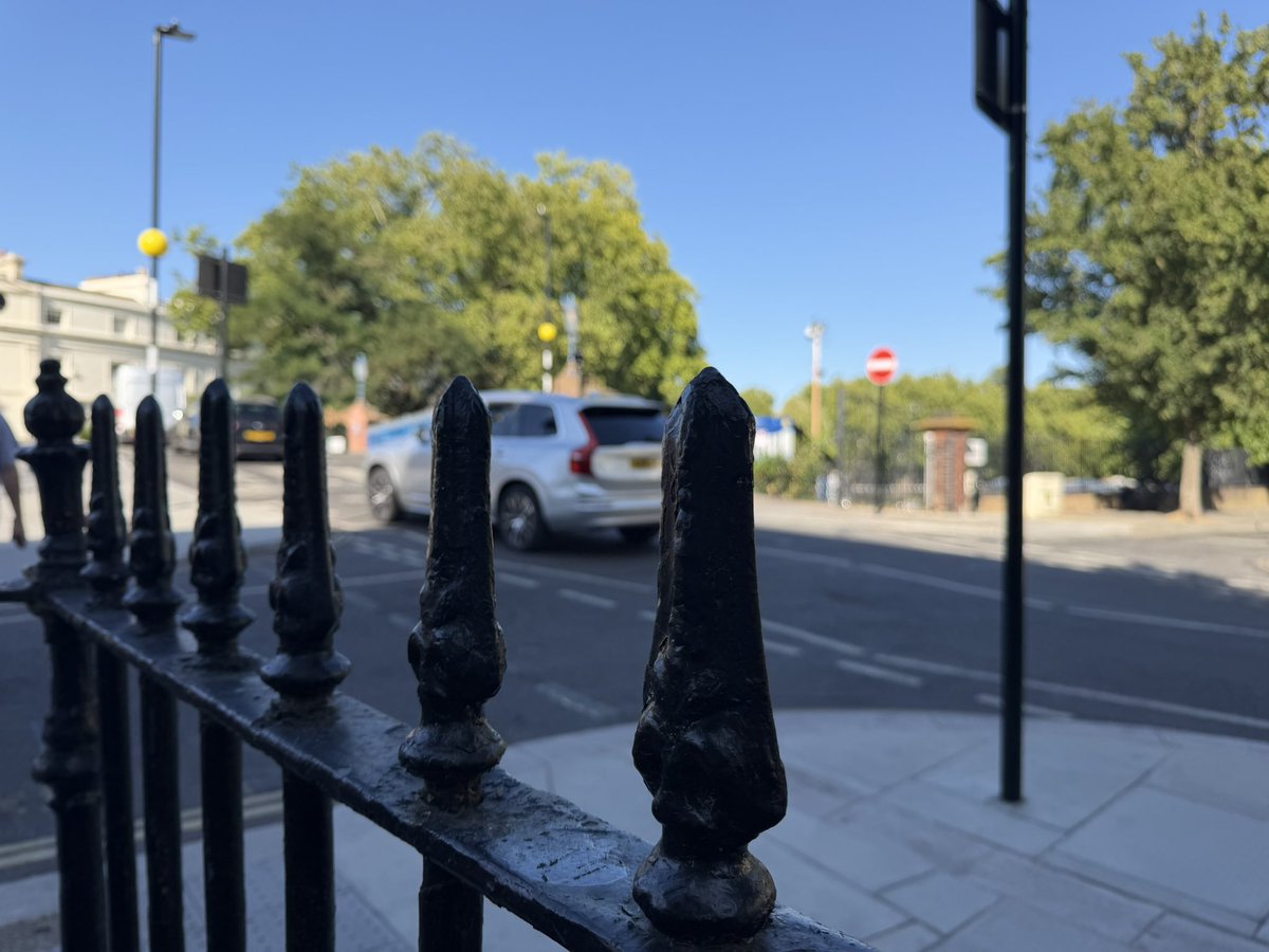 London_W4's tweet photo. Sitting outside a pub in Little Venice in London right now waiting to photograph an event near here this evening. An orthodox Jewish family walked past. A husband, his wife, their toddler and a baby in a pram. An Arab girl in her twenties just walked up to them and made a gun sign with her hand and said die. Then pointed the ‘gun’ at their each child and said die. She stood there threatening and laughing as she wished them dead. I told her to fuck off and she wandered away laughing. I’m angry at myself for not videoing her instead so you can see the depths of the vermin in this country, protected by the mayor, the police and the government. Photo of where I watched it. Truly awful.