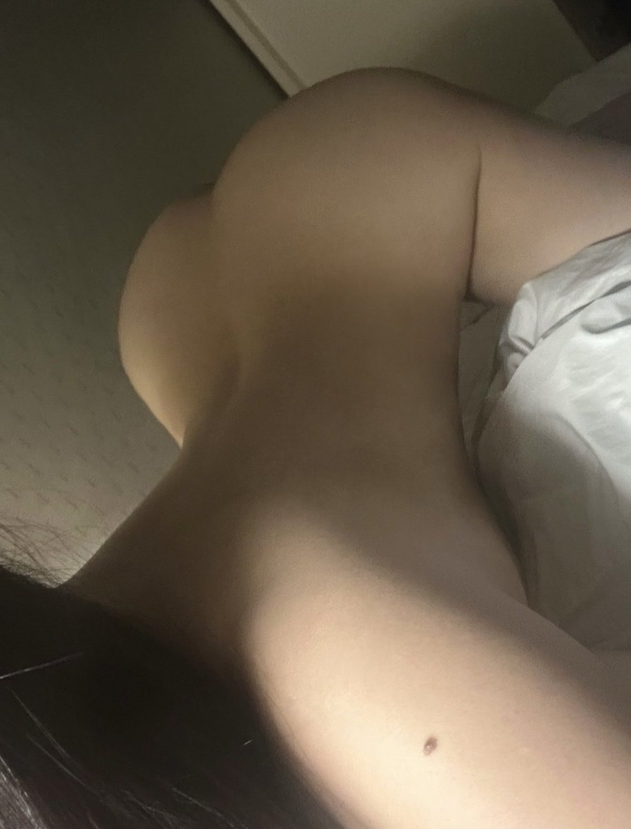 sxr4vd's tweet photo. 다른 걸 벗었다! https://t.co/DMO4EtPBzN