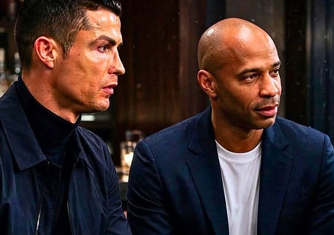 ScreenMix's tweet photo. عاجل ورسميا :

كرستيانو رونالدو يدخل عالم التمثيل عن طريق مسلسل انتاج مشترك بينه وبين هنري ومن بطولته وسيكون درامي ويتحدث عن كرة القدم https://t.co/MA8t2mWEA0