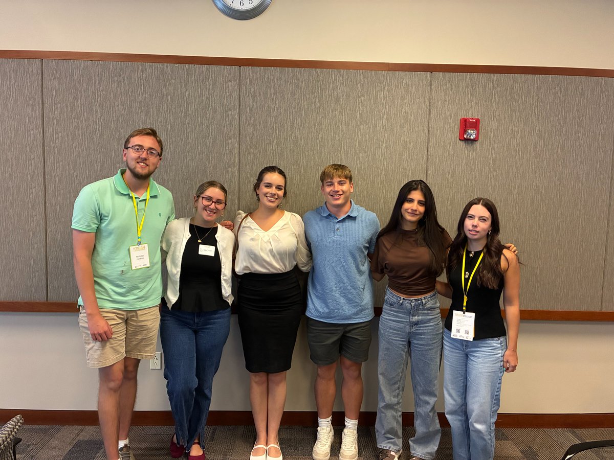 SABetterWay's tweet photo. Recently, SA's interns attended the West Des Moines Chamber of Commerce's YUtern event, "Navigating Your Future: AI &amp; Personal Finance," at NCMIC. This session was designed to help interns across Des Moines gain practical financial knowledge and learn about emerging technologies. https://t.co/WW2bKJcpug