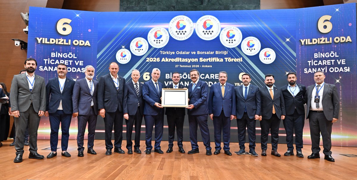 bingoltso's tweet photo. 🏆 Bingöl Ticaret ve Sanayi Odamız 6 Yıldız Akreditasyon Belgesi Almaya Hak Kazandı! ⭐⭐⭐⭐⭐⭐

Türkiye Odalar ve Borsalar Birliği (TOBB) tarafından yürütülen Oda/Borsa Akreditasyon Sistemi kapsamında gerçekleştirilen bu dönemki değerlendirmelerde; Türkiye genelindeki 367 oda ve borsanın 280’i akredite oda ve borsa statüsünde yer alırken, bu dönem akreditasyon belgesi almaya hak kazanan 73 oda ve borsa arasından yalnızca 10’u 6 Yıldız Akreditasyon Belgesi almaya hak kazanmıştır. Bingöl Ticaret ve Sanayi Odamız da bu 10 oda ve borsadan biri olmanın gururunu yaşamaktadır.

Daha önce sahip olduğumuz 4 Yıldız Akreditasyon seviyesini; Yönetim Kurulu Başkanımız Sayın Kadir Çintay’ın liderliğinde, Meclis Başkanımız Sayın Doğan Koç’un destekleri, Yönetim Kurulumuz, Meclisimiz, Meslek Komitelerimiz, Disiplin Kurulumuz, Kadın ve Genç Girişimciler Kurullarımız ile tüm personelimizin ortak emeği ve özverili çalışmaları sayesinde 6 Yıldız seviyesine yükseltmenin gururunu yaşıyoruz.

Bu önemli başarı; kurumsal gelişim anlayışımızın, kalite odaklı hizmet yaklaşımımızın, sürekli iyileştirme kültürümüzün ve üyelerimize uluslararası standartlarda hizmet sunma kararlılığımızın güçlü bir göstergesidir.

Başta TOBB Başkanımız Sayın M. Rifat Hisarcıklıoğlu olmak üzere, TOBB Yönetimine; akreditasyon sürecindeki değerli destekleri dolayısıyla TOBB Akreditasyon Birimine, Sayın Özge Karatepe’ye ve denetim sürecini titizlikle yürüten Türk Loydu Bağımsız Denetçisi Sayın Olcay Koca’ya teşekkür ediyoruz.

Akreditasyon sürecini büyük bir özveriyle koordine eden Akreditasyon Sorumlumuza, sürece emek veren Akreditasyon Ekibimize, Akademik Danışmanımıza ve kalite yönetim sistemini benimseyerek bu başarıya katkı sağlayan tüm personelimize gönülden teşekkür ediyoruz.

Ayrıca bu başarıda emeği bulunan Yönetim Kurulumuza, Meclisimize, Meslek Komitelerimize, Disiplin Kurulumuza, Kadın ve Genç Girişimciler Kurullarımıza ve tüm organlarımıza teşekkür ediyor; üyelerimize ve Bingöl iş dünyasına daha kaliteli, daha etkin ve daha sürdürülebilir hizmet sunmak için aynı kararlılıkla çalışmaya devam edeceğimizi ifade ediyoruz.

Bu başarı, Bingöl Ticaret ve Sanayi Odası ailesinin ortak emeğinin, güçlü ekip ruhunun ve kurumsal vizyonunun bir eseridir.

@RTErdogan @_cevdetyilmaz @omerbolatTR @celikcahit @RHisarciklioglu @mehmedmus @FeyziBerdibek1 @Korkutata_Zeki @OHulaku @Erdalarikan12 @Kadir_Cintay12 @turkloydu @olcaykoca