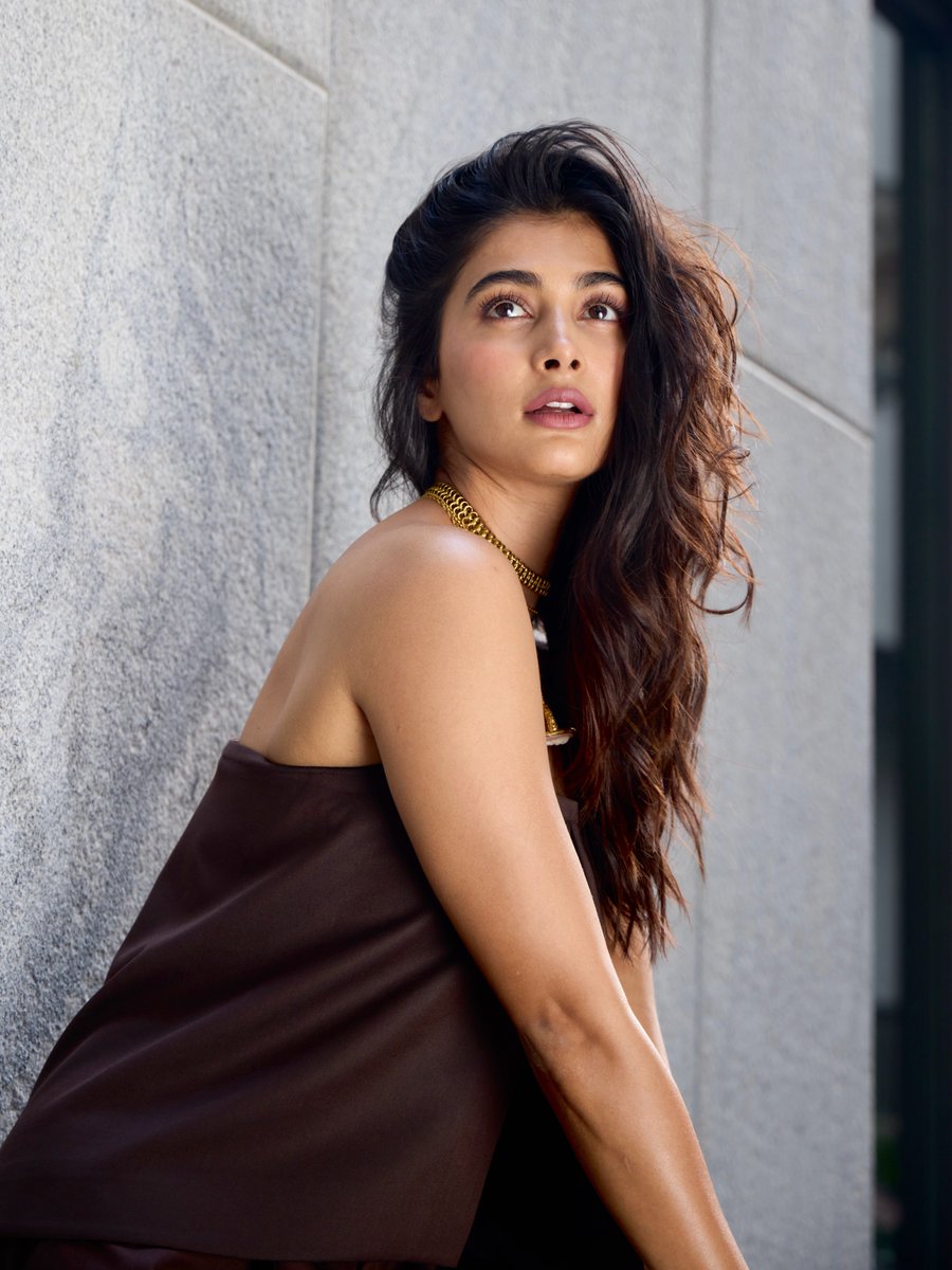 Paradise2k00's tweet photo. Pooja Hedge 😍🛐

Seeing her never gets me bored 😘🤌 https://t.co/YKi9DuKev8