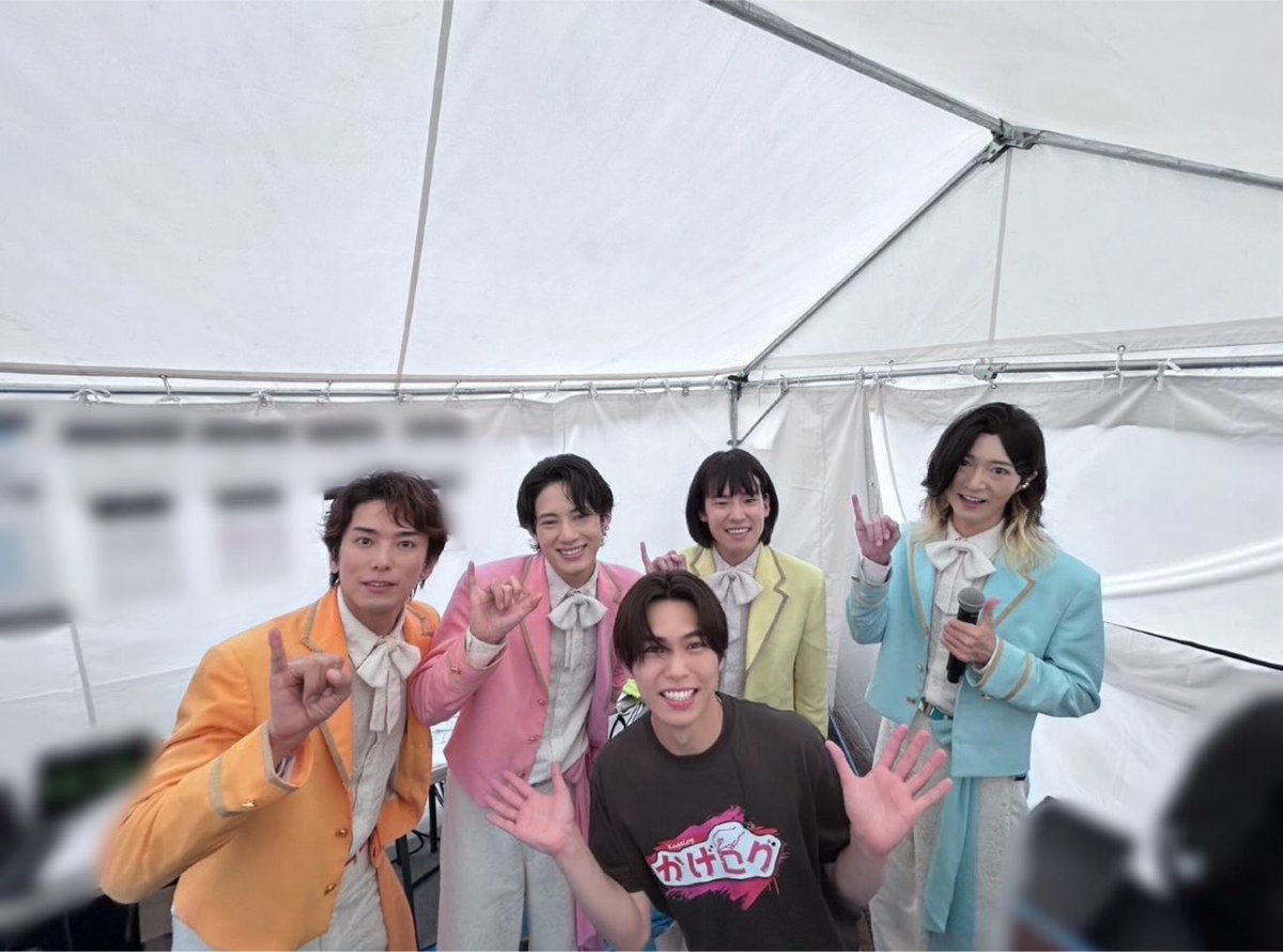 guilty_0709's tweet photo. 8月2日のすみだのリリイベを一緒に
行動してくださる方いませんか😭
同担さん、他担さん誰でも歓迎です😭‼️
(私得すぎた画像を添えて、、、)

#モナキ　#モナキ好きな人と繋がりたい
#モナカマさんと繋がりたい https://t.co/rJXxkpuQLi