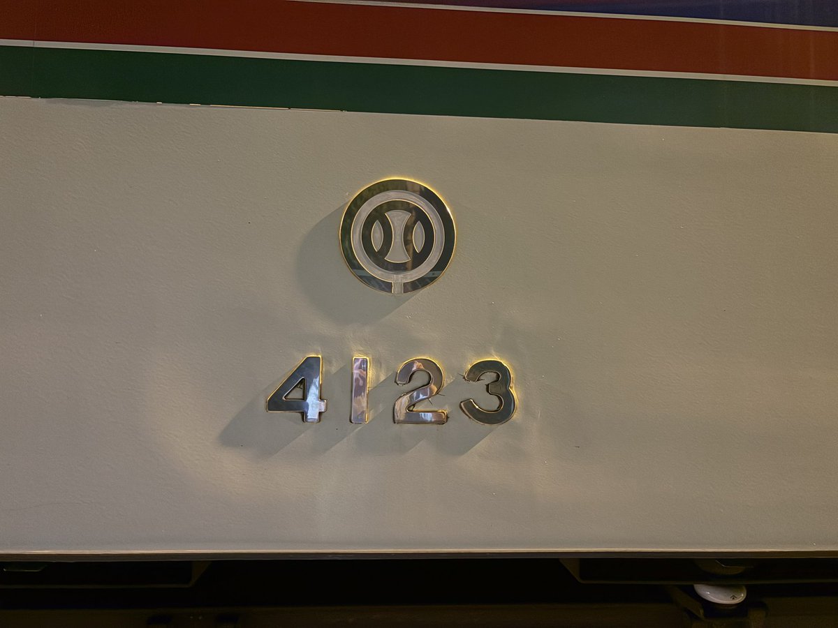 j9545999280040's tweet photo. 7/27-28
丸池海運

西武鉄道4000系4023モハ4123 廃車陸送
丸池さん７週連続の鉄道車両陸送に
長らく横瀬に放置されていた4023Fの搬出が開始
今回は異例のモハから＆1両だけの搬出となりました。 https://t.co/HtdpD2WMYf