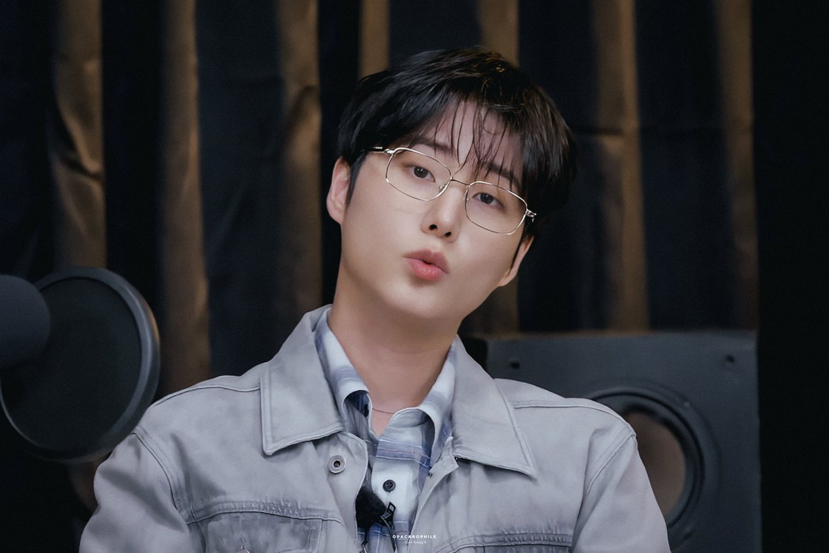 opacarophile_yk's tweet photo. 260727 - The YOUNGEST Night Show

#DAY6 #데이식스 #YoungK #영케이 https://t.co/V4YpqP1UP9