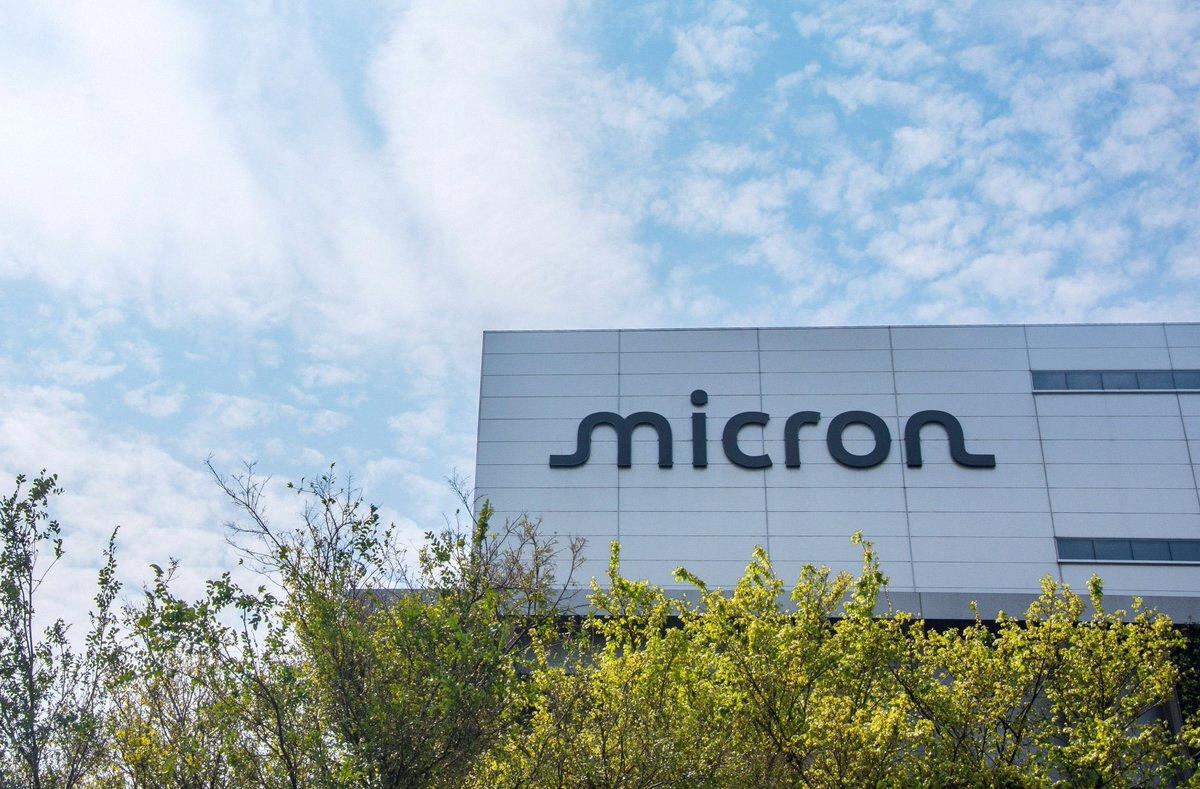chelcrcr's tweet photo. Micron $MU、また時価総額1兆ドル割っちゃったね📉 https://t.co/8Wdz7jSARm