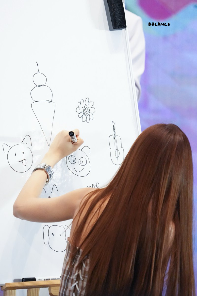 FILMMMMN07's tweet photo. little painter ～👍🏻

@filmracha 
#filmracha 
#namtanfilm https://t.co/MX0GvbtyXW