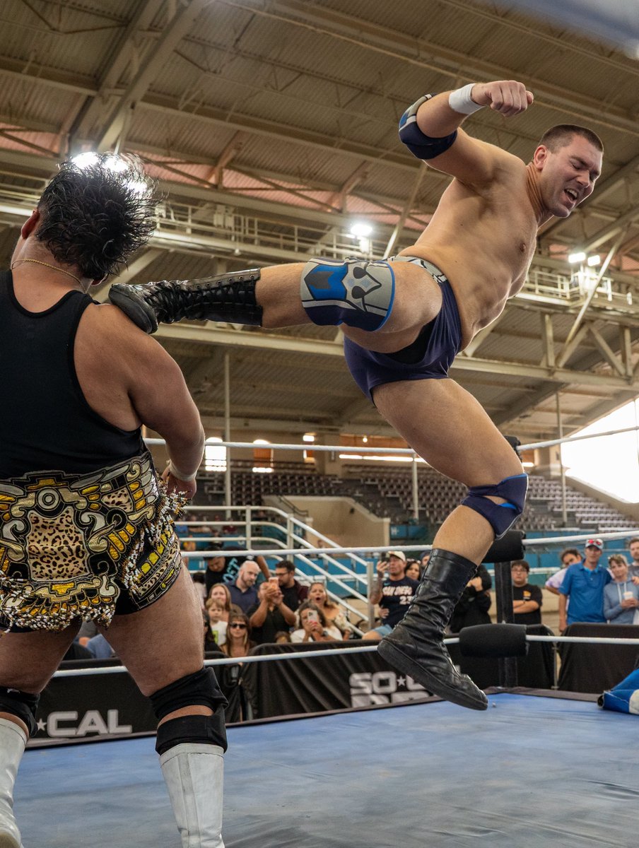 wresadam's tweet photo. Pro Wrestling Action Shots!!!!
#prowrestling #gay #muscle #trunks #bulge #bulgemen #suffering #hot #wrestlers #prowrestlers #wrestling #studs #action https://t.co/Z11gUIPF2Y