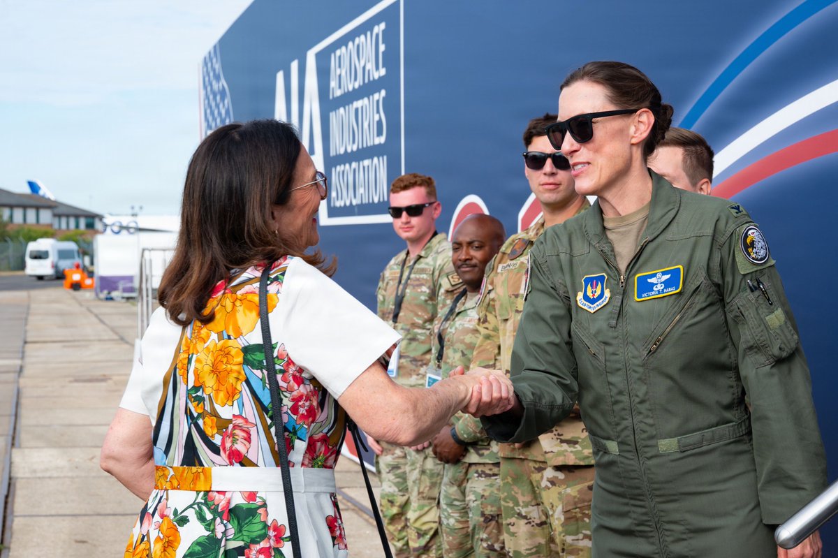 UKdefenceUS's tweet photo. Thank you, Farnborough!

Bringing together governments, militaries and industry from around the world, Farnborough remains one of the most important events in the global aerospace and defence calendar.

Until next time ✈️

#FIA2026 #FarnboroughAirshow https://t.co/K9vRWlt9ZG