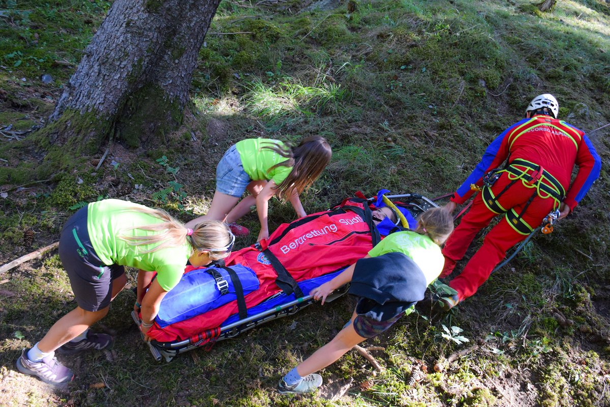 schuetzentirol's tweet photo. Rund 120 Jungschützen sowie ihre Betreuer aus ganz Südtirol verbrachten vier abwechslungsreiche Tage beim diesjährigen Jungschützen-Zeltlager in Aicha.

▶ https://t.co/pq6Xw85py4

#Jungschützen #Zeltlager #Schabs #Aicha #Jugend #Zukunft #SSB #Schützen #Tirol https://t.co/U7XBMLNNOo