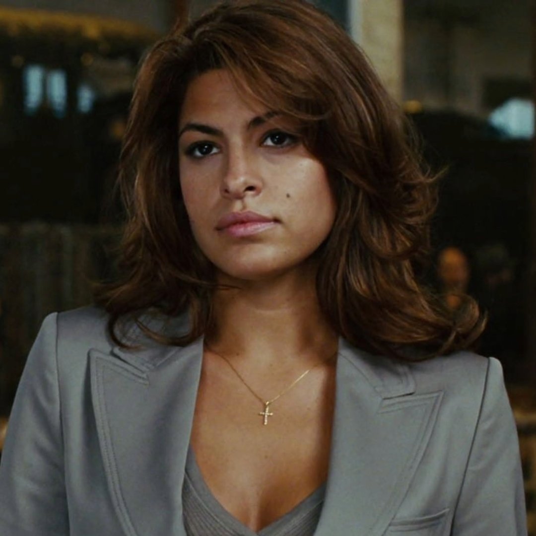 marvel_updat3s's tweet photo. Eva Mendes reacts to Ryan Gosling’s casting as Ghost Rider in the MCU:

“Love, Roxy.” https://t.co/EGR764txtM
