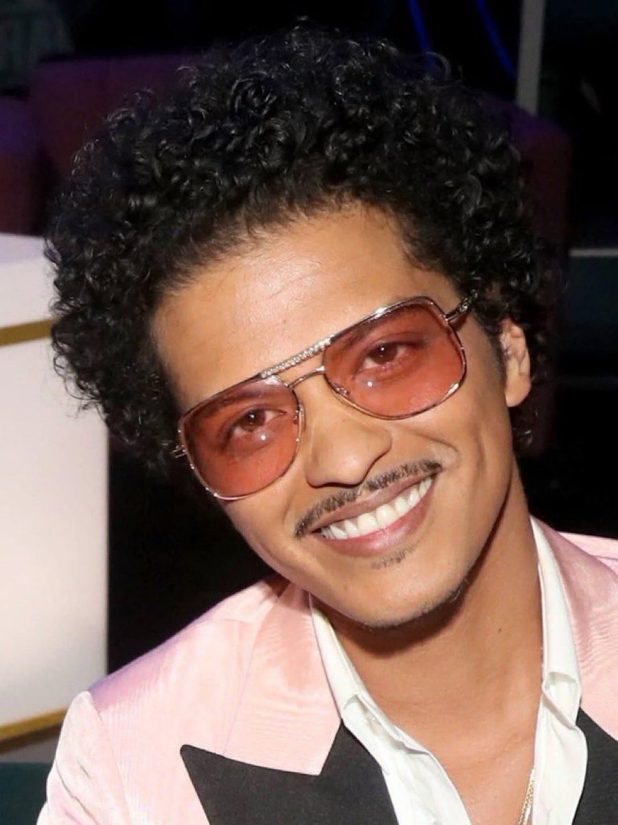 billyhempelman's tweet photo. Selling our 2x Bruno Mars ticket
📍Wembley Stadium
🗓️ Tue, 28 July 

Unfortunately, I can  no longer attend,

If you’re interested or have any questions, feel free to send me a DM. Serious buyers only, please.
WhatsApp me: https://t.co/BczKflxn8S
#BrunoMarsLive #Brunomarsticket https://t.co/LndmJ7o5N9
