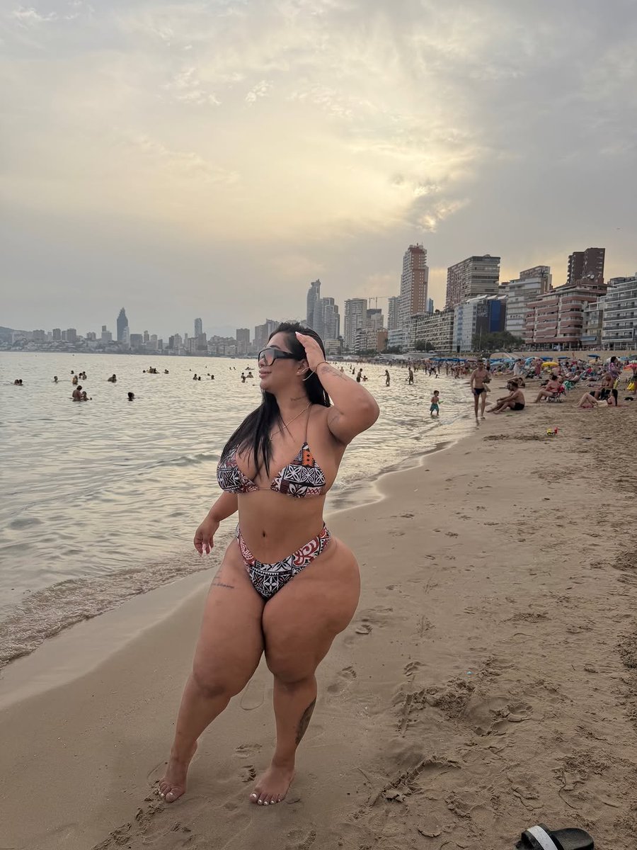 CurvyVisuals tweet picture