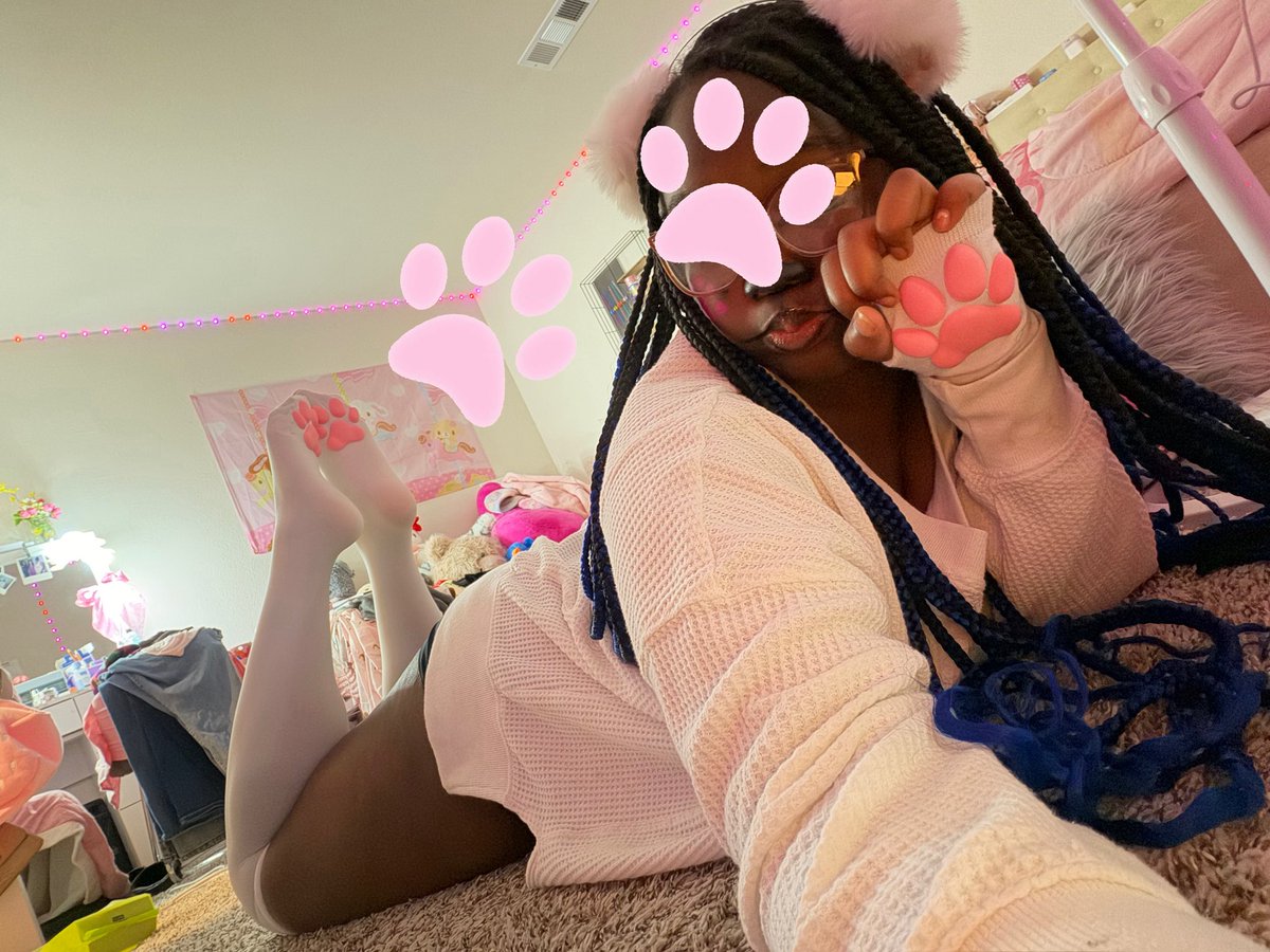 pupcake_mp3's tweet photo. Hai everypup! Ruff ruff! Im new here! And Im gonna post what eveeeerr I want! #puppygirl #puppy #pawsocks #egirl #epuppy #inumimi https://t.co/6vBCeKvneK