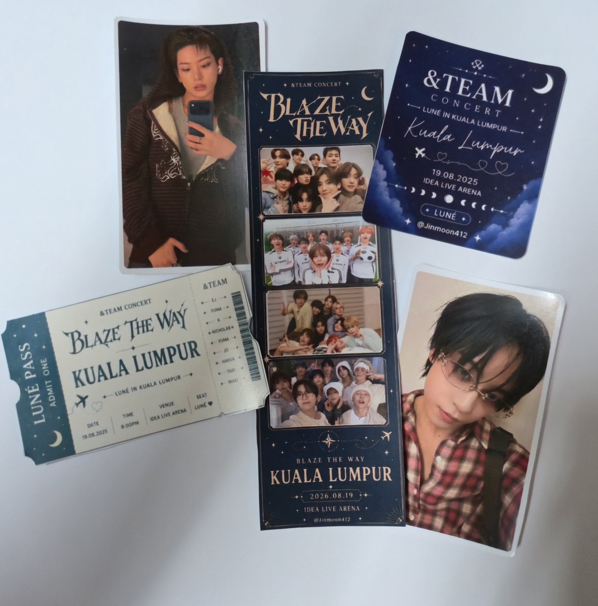 Jinmoon412's tweet photo. Hii Lunés!!! After weeks of designing, printing &amp; cutting my KL &amp; SG freebies are finally done!!
Just come &amp; say "Hi" to me 😊
FCFS (Limited quatities for both stops)
Trades are welcomed ~ DM me😊
Hope to make some new oomfs💚
+
#BLAZETHEWAY_KUALALUMPUR #BLAZETHEWAY_SINGAPORE https://t.co/Klg2Lvbr29