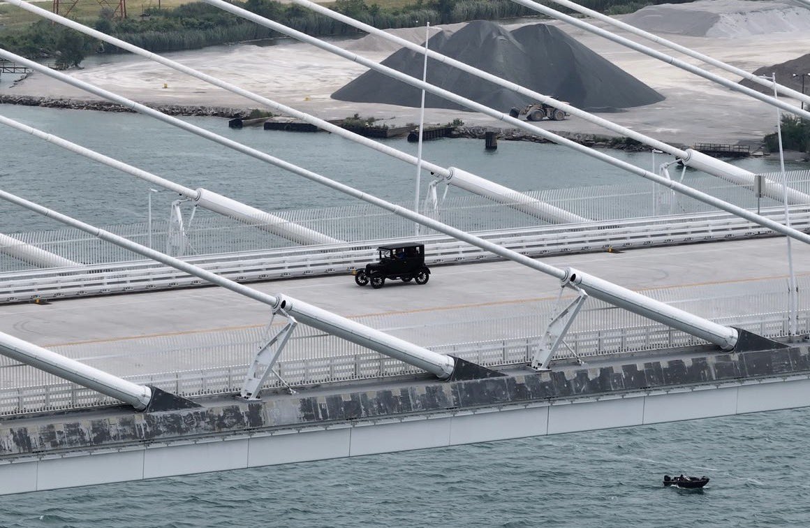 kelleyroot's tweet photo. old car meets new bridge 🤝

A vintage car crosses the Gordie Howe Bridge, Monday, July 27, 2026, in Detroit. Via Andy Morrison / @detroitnews https://t.co/6NdvhHThyX