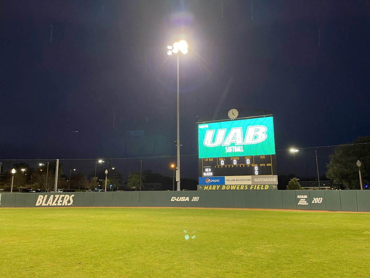 KyleParmley's tweet photo. Megan Curry is expected to be named the next head coach at UAB. Curry heads across town after two strong years at Samford, including an upset win over Alabama last spring.

Story: https://t.co/OJQekPjxLJ https://t.co/aAycEfMsYR