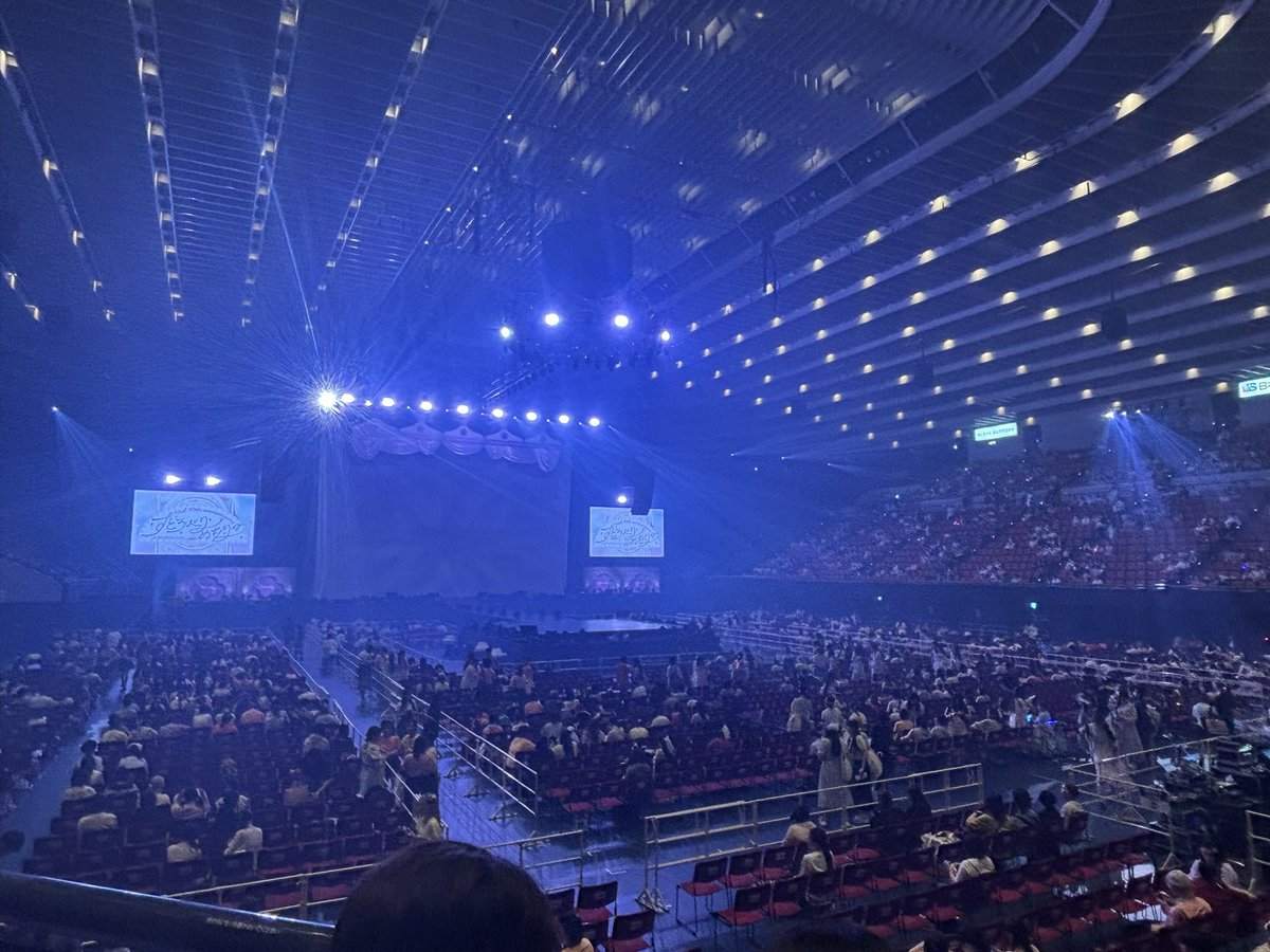 tentama1114's tweet photo. @aayun_f メイスターとライブを見て来ました。
私はイエスシアターやSO.ONプロジェクトがいいですが。 https://t.co/ZwusT2ntxH