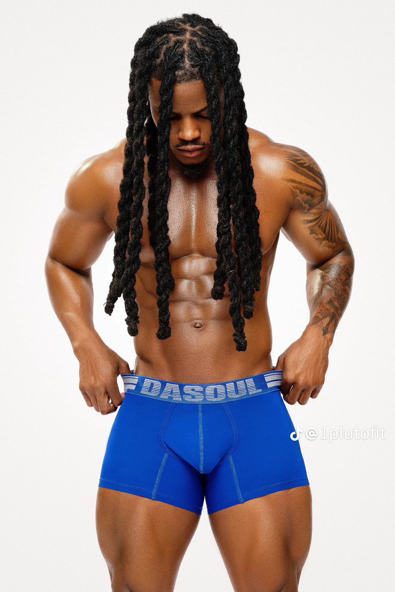 Maleeyecan53414's tweet photo. Sexy muthafucka
#blacktwitter #sexyblackmen #FitnessMotivation #blackmodel #MELANIA #blackguys #blkkings #blackkingz #kingzrus #urdashit #beautifulblackmen #cuteblackmen #menwithdreads https://t.co/jCSEEVrCRF