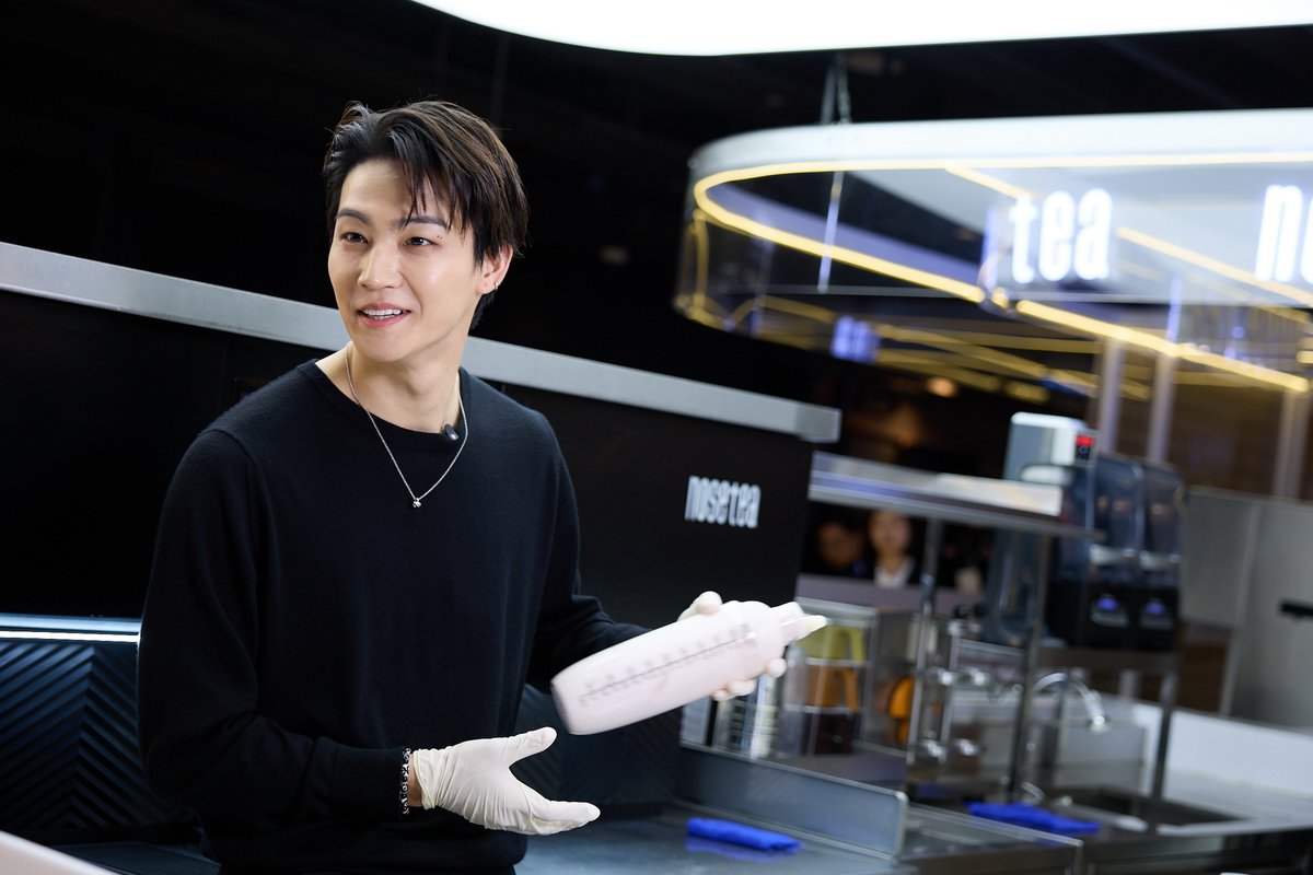 Entup2date's tweet photo. สยามเซ็นเตอร์ และสยามดิสคัฟเวอรี่ ต้อนรับ JAY B เช็กอินสยาม
ใกล้ชิดแฟนๆ แบบเอ็กซ์คลูซีฟ

📨https://t.co/hNlt1sfyuf

#SiamCenterXJAYB #SiamDiscoveryXJAYB #JAYB https://t.co/dFzGE49cp1