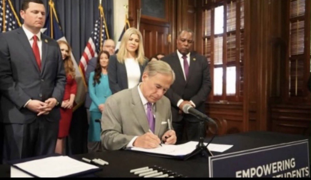IVANKATRUMhc's tweet photo. Texas recently passed a bill that prohibits Islamic Shariah law and any practices that contradict American values.

Should Sharia Law be banned in every state in the United States?

A. Yes
B. No https://t.co/caPMth65C8