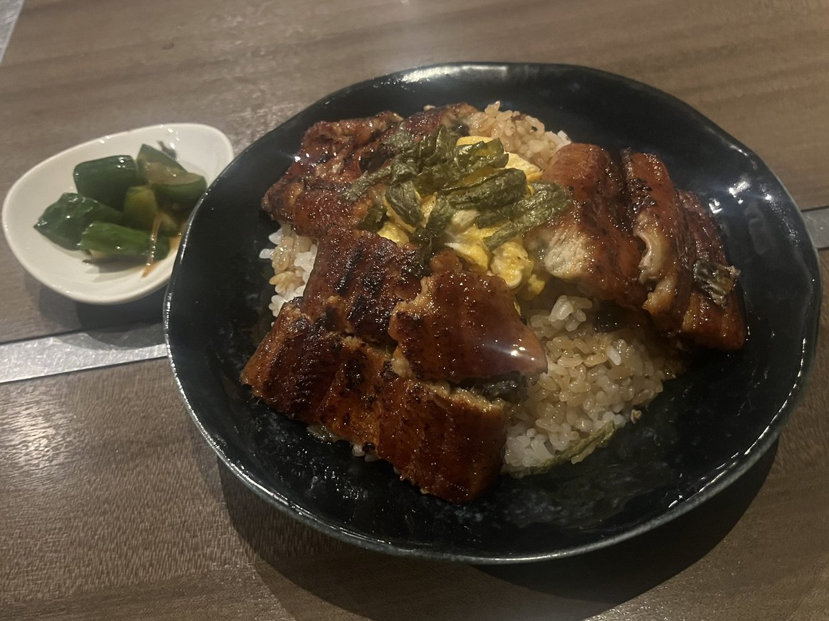 sa00Ww's tweet photo. ド深夜に土日の飯テロ(…否！食事国家反逆❕❕)をして就寝‼️‼️💤 https://t.co/kUV3VNf272