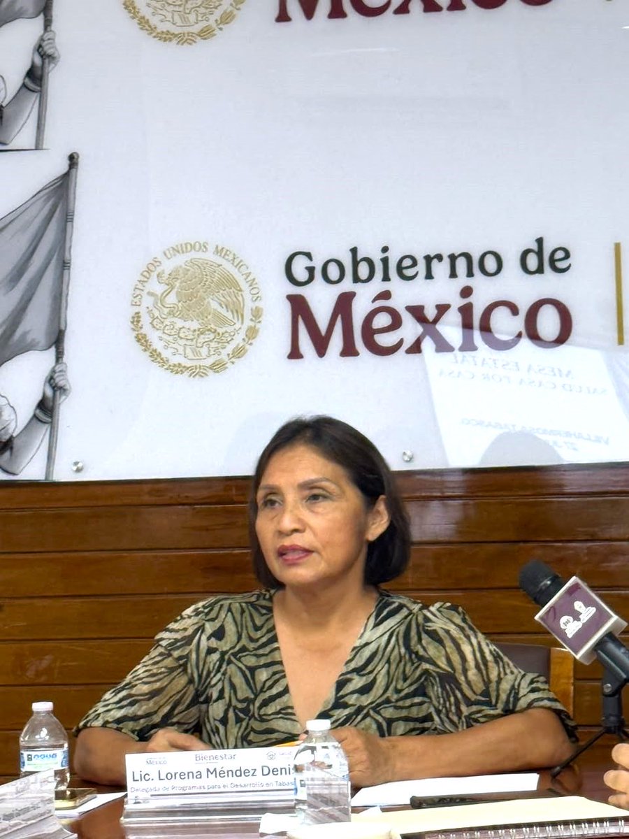 AlipiCalderon's tweet photo. Me reuní con la delegada de Bienestar en Tabasco y con representantes del IMSS Tabasco, ISSSTE y DIF Tabasco, para revisar los avances del programa Salud Casa por Casa.

Seguimos sumando esfuerzos para hacer realidad el compromiso  de llevar la salud hasta cada hogar. https://t.co/k1oWZHU1TD