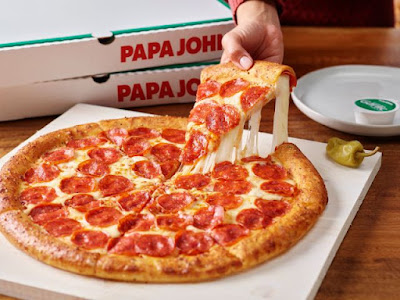 weekley's tweet photo. .@PapaJohns has brought back its Epic Pepperoni Stuffed Crust Pizza, available for $14.99 with one topping. This large pizza features a crust filled with pepperoni and mozzarella cheese, topped with a garlic parmesan sauce. #INorOUT on #HOTLINE at 5:25. https://t.co/nOLMKOOaXg