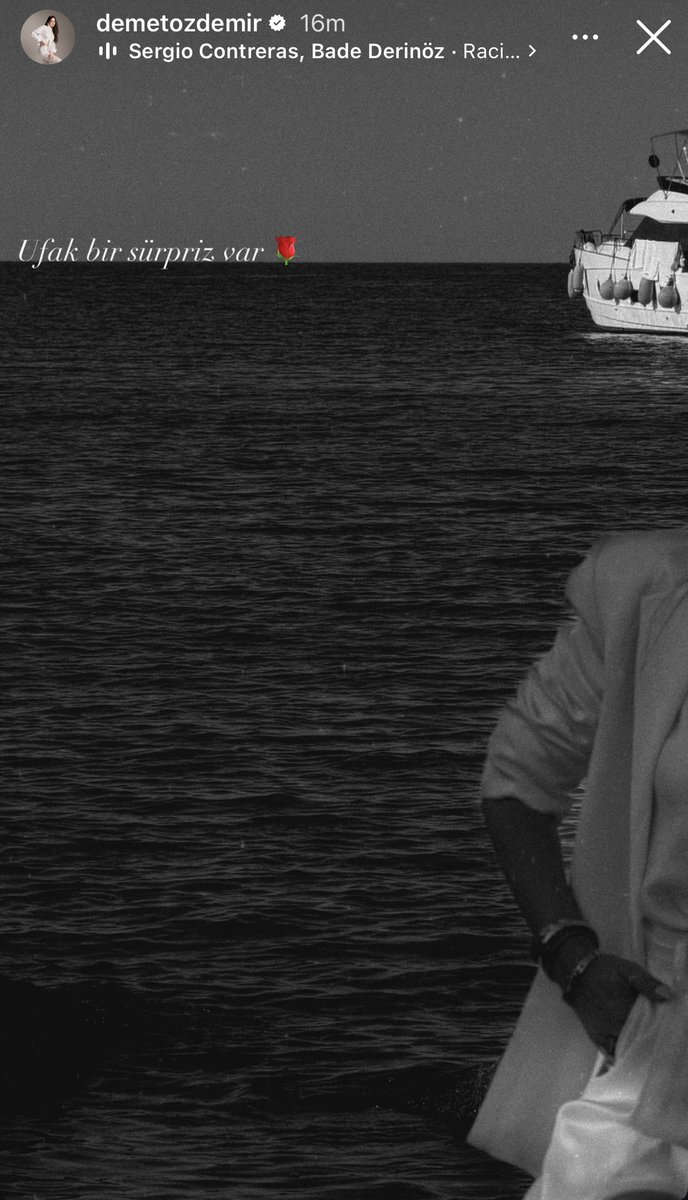 Demet4Ever's tweet photo. excited to see what’s coming! 🤍
#DemetÖzdemir https://t.co/5Yo88693NW