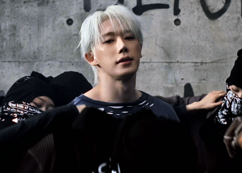 wonho_hamong's tweet photo. 'Don't Wake Me Up!' MV #원호 #WONHO https://t.co/QQAaJH1bgE
