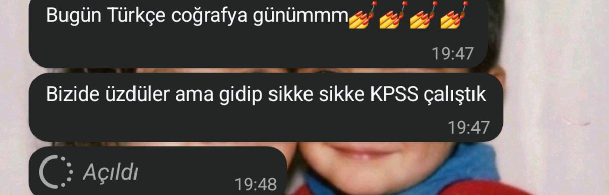 yokbeaskim's tweet photo. oğlanı da kendime benzettim ahsndjfmd https://t.co/YtWLumZPCr